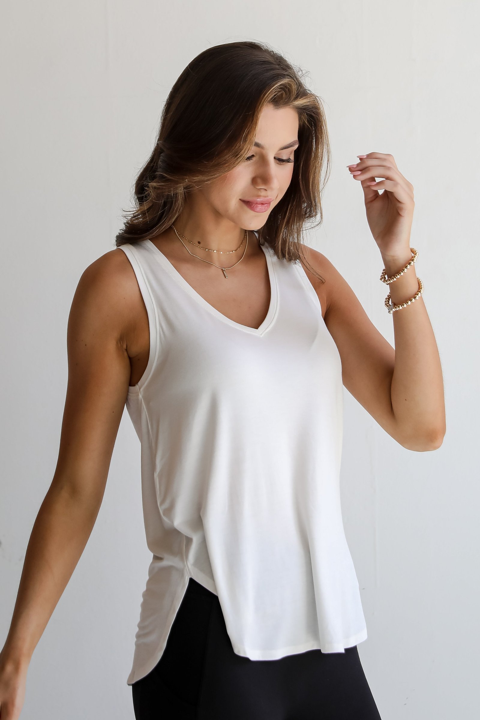 Lilly Everyday White Tank - DU DEAL